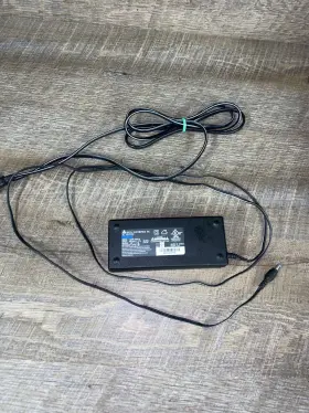 Eadp-65gba Delta Ac/dc Adapter Power Supply 15v 4.3a W18