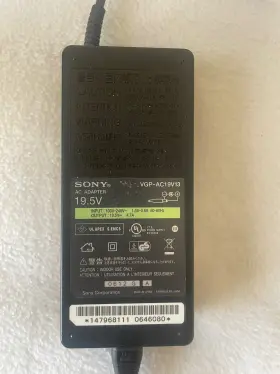 Vgp-ac19v13 Sony Laptop Ac Adapter 19.5v 4.7a Power Supply