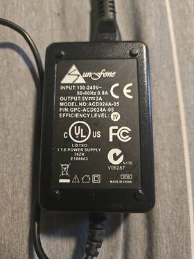 Sunfone Acd024a-05 Power Adapter Gp-acd024a-05 5v 3a
